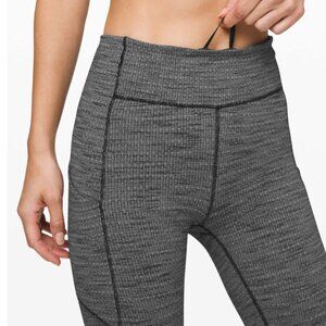 Pre-Loved LULULEMON Speed Up Tight Luon Variegated Knit Black Heathered - Size 6